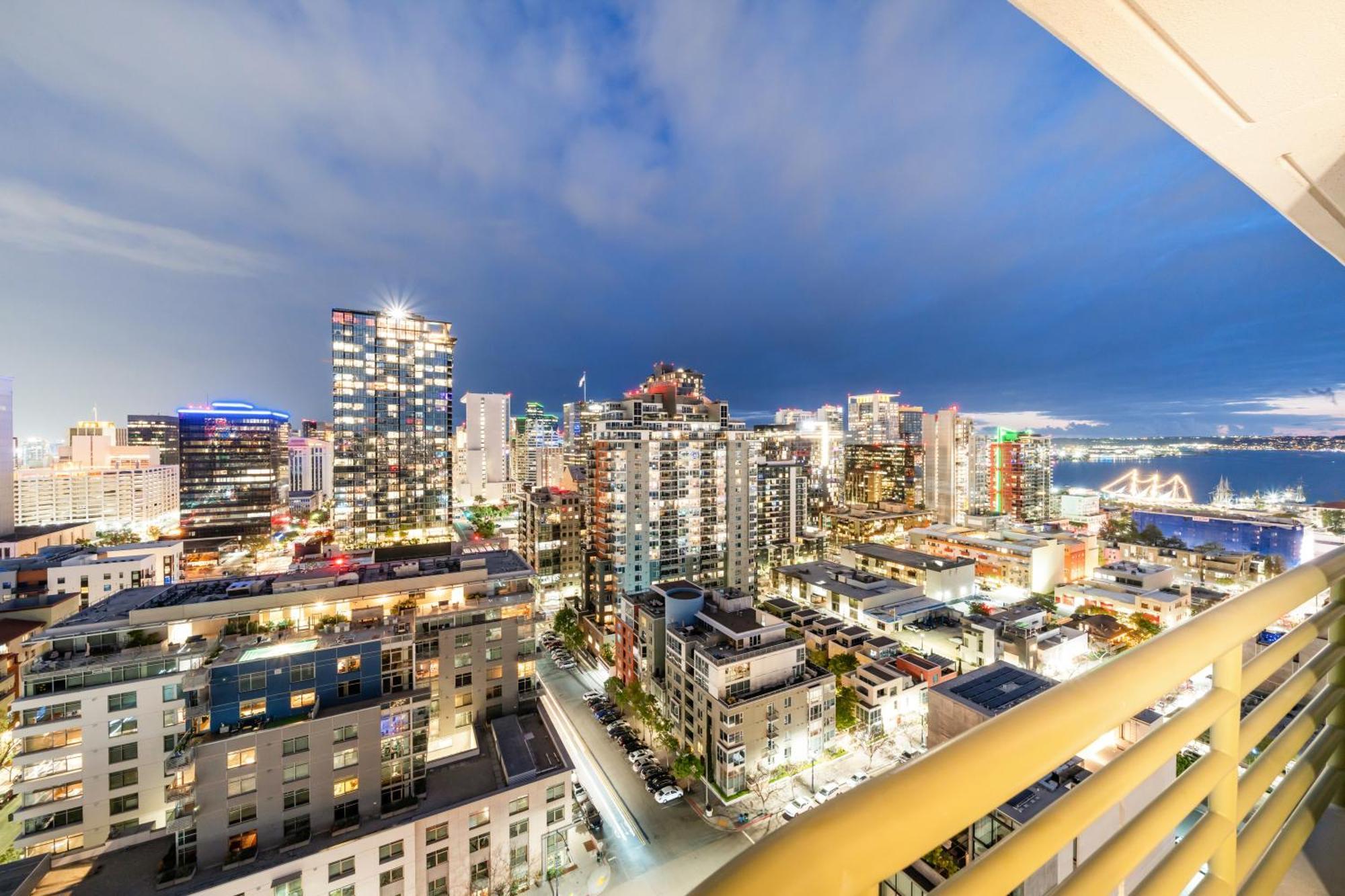 Hotel The Little Italy Downtown 4*